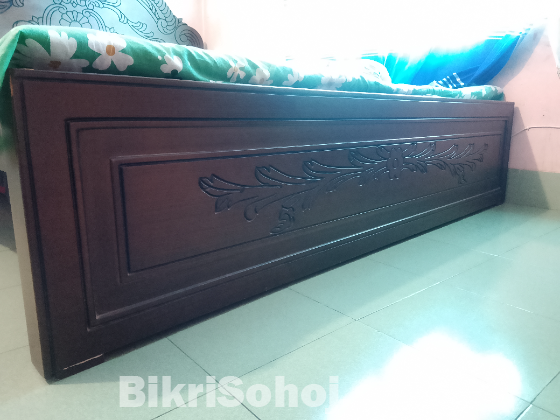 ৬/৭ ফিট খাট